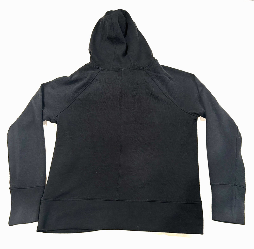 Prana Black Long Sleeve Hooded Top Women’s Prana Black Long Sleeve Hooded Small.